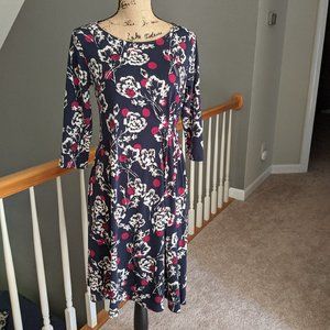 🌟 A Pea in the Pod navy floral 3/4 sleeve dress Small